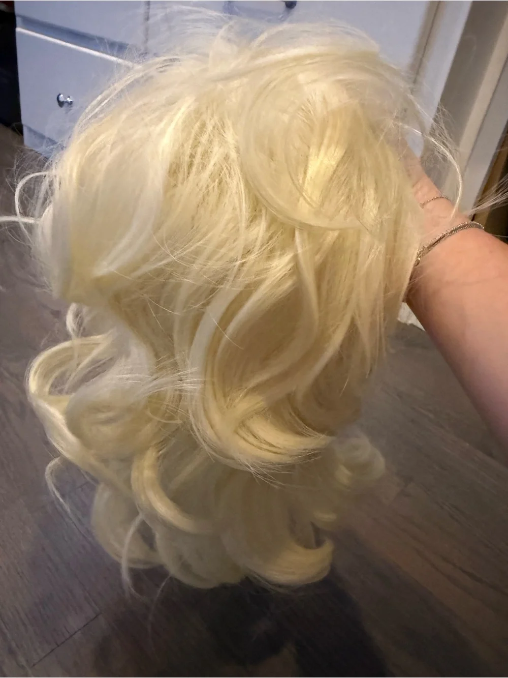 Blonde women’s wig - Dolly Parton wig